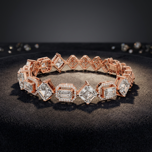 สร้อยข้อมือเพชรชุบทองคำขาวสำหรับผู้ชายจาก AADIHI JEWELS ทรงเหลี่ยมมรกต เพชรเพาะเลี้ยงในห้องปฏิบัติการ ได้รับการรับรองจาก IGI หรูหรา คลาสสิก เหมาะสำหรับสวมใส่ทุกวัน - Product Image 1