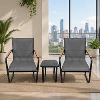 Ensemble bistrot moderne 3 pièces pour extérieur, structure en acier, fauteuils en Teslin, table basse, mobilier de patio imperméable