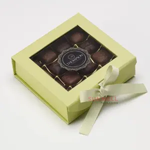 Luxury Chocolate Gift Box PVC Window Green Chocolate Box With 12 Piece Custom Logo Chocolate Packaging Box