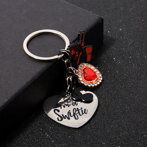 Kawaii <span class=keywords><strong>Taylor</strong></span> <span class=keywords><strong>guitarra</strong></span> llavero Vintage moda Metal música notación <span class=keywords><strong>Swift</strong></span> coche llavero regalo para mujeres y hombres - Product Image 6