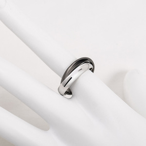 yunnique Couple <b>Rings</b> <b>Titanium</b> Steel <b>Black</b> Interlocking Double <b>Rings</b> For Engagement Unisex Jewelry - Product Image 4