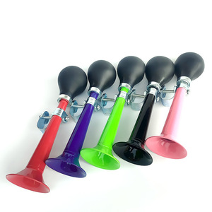 <span class=keywords><strong>Klaxon</strong></span> rétro Bugle Horn / <span class=keywords><strong>Klaxon</strong></span> de clown / <span class=keywords><strong>Klaxon</strong></span> de vélo pour enfants / <span class=keywords><strong>Klaxon</strong></span> vintage classique en métal torsadé / Sirène / Avertisseur sonore / <span class=keywords><strong>Klaxon</strong></span> à air en forme d'escargot pour voiturette de golf et vélo - Product Image 2