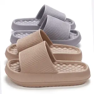 Zapatillas de Casa de plataforma gruesa para hombre y mujer, chanclas de baño Eva antideslizantes a la moda, sandalias para mujer, zapatillas personalizadas de verano 2024