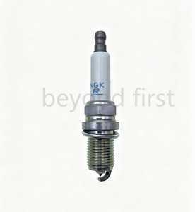 Bujía NGK 1675 PFR7S8EG para Audi Q5 Hybrid R8 S3 TT <span class=keywords><strong>Volkswagen</strong></span> Tiguan Scirocco Golf GTI Magotan <span class=keywords><strong>Sharan</strong></span> - Product Image 3