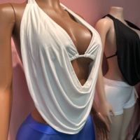 Ensemble deux pièces sexy pour femme été 2026 : Haut court dos nu à col licou et short