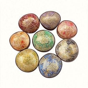 Bols en noix de coco polis et cuillères en bois faits à la main (lot de 2) - Product Image 1