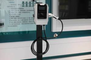 Station de recharge pour véhicules électriques AC 7 kW |   AC230 V ±10%, 32 A |   IP54 Extérieur |   Wi-Fi/Ethernet/4G |   OCPP 1.6 |   Montage mural ou sur colonne - Product Image 5