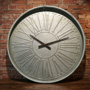 Grande horloge murale ronde en métal rustique, affichage à quartz simple face, aiguilles minimalistes, pour salon, fonctionne à piles, décoration d'intérieur - Product Image 3