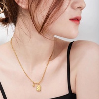 Collier pendentif classique plaqué or en acier inoxydable, design géométrique tendance, vente en gros, nouveauté 2024