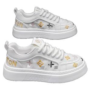 Chaussures de sport décontractées tendance pour hommes, respirantes, en tissu blanc, à lacets, antidérapantes, à semelle épaisse, pour l'extérieur, pour adolescents - Product Image 5