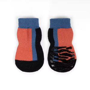 Chaussettes pour chien de style rétro, douces, élastiques, en latex antidérapant et respirant, accessoire pour animaux de compagnie - Product Image 1