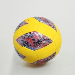 Balón de Fútbol Personalizado de Cuero PU Cosido a Máquina con Unión Térmica, Tamaño 1/2/3/4/5, para Juego al Aire Libre y Promoción - Product Image 4
