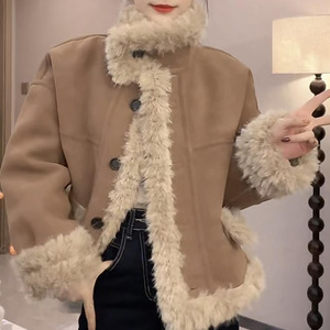 Haut de veste épais à manches longues en fourrure unie à col montant et boutonnage simple en couleur café <span class=keywords><strong>beige</strong></span> - Product Image 4