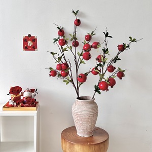 Rama de granada artificial con hojas y frutos de espuma para decoración del hogar y accesorios de fotografía - Product Image 3
