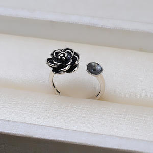 Bague ouverte en argent S925 pour femme avec support de bijoux en perles DIY réglable, 19 motifs de petites fleurs - Product Image 4