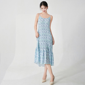 2025 conception de style coréen à la mode et élégante robe mi-plissée florale noire pour femmes en stock pour la vente en ligne - Product Image 3