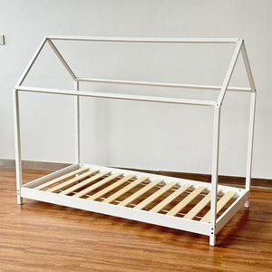 <span class=keywords><strong>Lit</strong></span> d'enfant <span class=keywords><strong>Montessori</strong></span> en bois avec cadre en forme de maison, pour tout-petits - Product Image 2