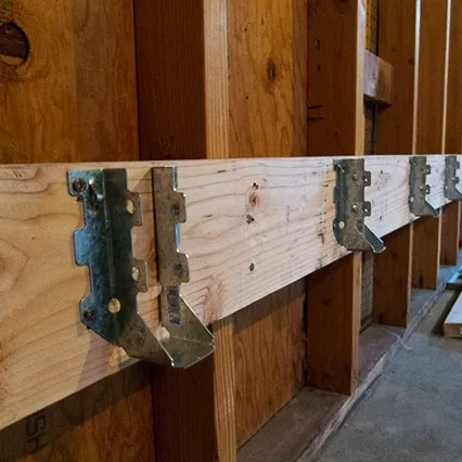 Staffe appendiabiti per travetti da costruzione in acciaio zincato per connessione in legno