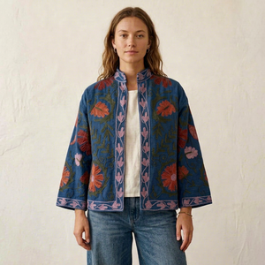 Chaqueta de Invierno Ecológica Bordada Suzani de SETU INTERNATIONAL para Mujer, Estilo Kimono Bohemio con Diseño Floral Azul, Hecha a Mano en Algodón con Frente Abierto - Product Image 1