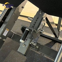 Machine à exercices pour les cuisses de qualité professionnelle, conçue spécifiquement pour la musculation des cuisses. Entraînement des jambes pour la puissance du bas du corps