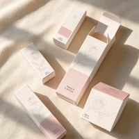 Maßgefertigte 30ml/50ml/100ml Recycelbare Faltbare Kosmetik-Pappschachteln mit Vierfarbdruck Heißprägung UV-Beschichtung Griff
