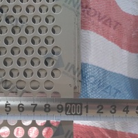 Tôle d'acier perforée robuste, épaisseur 6 mm, trous ronds de 10 mm, plaque de construction haute résistance