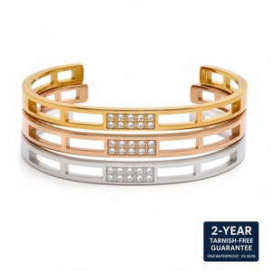 Nova Pulseira Feminina de Luxo em Aço Inoxidável Banhado a Ouro <span class=keywords><strong>18K</strong></span>, Joia Saudita Personalizada para Atacado, com Designs Vazados, Zircônia e Resistente à Oxidação - Product Image 1