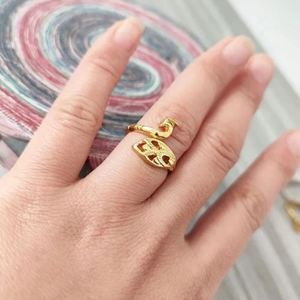 Anillo de tejer ajustable con lazo de ganchillo de Metal plateado/dorado, diseño de pavo real Simple, guía de hilo, soporte para dedo, accesorio de costura - Product Image 5