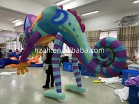 Caméléon gonflable de marche géant de marionnette de lézard gonflable d'éclairage coloré pour le défilé