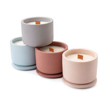 AIKUN Vente en gros de bougies parfumées en céramique personnalisées avec étiquette privée, avec couvercle, mèche en bois, pot mat pour la décoration de la maison et les cadeaux de fête