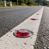 Borne de signalisation routière en verre certifiée ISO9001, réfléchissante à 360 degrés pour la sécurité routière sur autoroute et dans les tunnels
