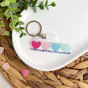 Personalizado <span class=keywords><strong>hoy</strong></span> <span class=keywords><strong>es</strong></span> <span class=keywords><strong>un</strong></span> <span class=keywords><strong>buen</strong></span> día para amarte a ti mismo llavero de dibujos animados auto para Love Club plástico acrílico llaveros corazón con borla - Product Image 6