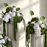 Weiß-Grünes Hängendes Orchideen-Blumenarrangement für Römische Säulen, Hochzeits-Eingangsdekoration