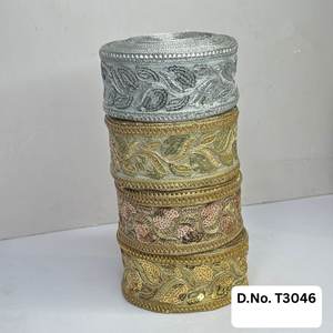 ชุดส่าหรีออกแบบอย่างประณีตสำหรับชุดเจ้าสาวเทคนิคการปักแบบดั้งเดิมที่มีทักษะสไตล์แฟนซี - Product Image 4