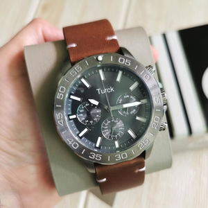 <span class=keywords><strong>Montre</strong></span> à quartz de luxe <span class=keywords><strong>Fossil</strong></span> BQ2708 pour homme, cadran simple, bracelet en cuir <span class=keywords><strong>noir</strong></span> 22 mm, boîtier en acier inoxydable, étanche 50M, vente en gros - Product Image 3