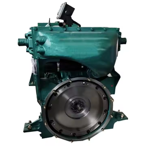 Moteur marin 450 CV 2100 tr/min, démarrage électrique, refroidissement par eau, avec pompe et moteur à engrenages - Product Image 2