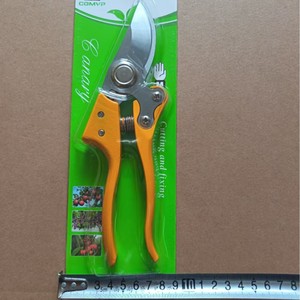 Sécateur de jardin épaissi SK5, 20-30 mm, structure papillon, poignée en plastique rouge, manuel, pour la taille des arbres fruitiers - Product Image 4