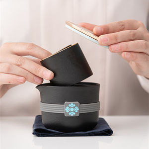 Petite théière Portable en fleur de <span class=keywords><strong>cerisier</strong></span> avec passoire, Style <span class=keywords><strong>japonais</strong></span>, ensemble de tasses à thé d'extérieur à emporter, coffret cadeau, tasse à thé et tasse - Product Image 2