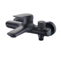 Robinets de salle de bain chromés modernes en acier inoxydable et laiton pour baignoire Mitigeurs pour lavabo de douche Mélangeur de bain en céramique polie Hôtels