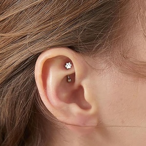 ASTM F136 titanio 16G barra curva ceja barra plátano <span class=keywords><strong>Piercing</strong></span> pendientes <span class=keywords><strong>labio</strong></span> anillo pata forma CZ pavimentado ceja Stud <span class=keywords><strong>Piercing</strong></span> - Product Image 4