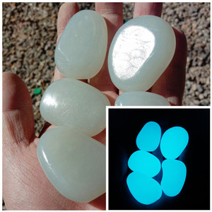 <span class=keywords><strong>Pietre</strong></span> Luminose in Plastica Sostenibile all'Ingrosso, Ciottoli Fluorescenti da 4,5 cm <span class=keywords><strong>per</strong></span> Decorazioni da Esterno, Casa e <span class=keywords><strong>Giardino</strong></span> - Product Image 2