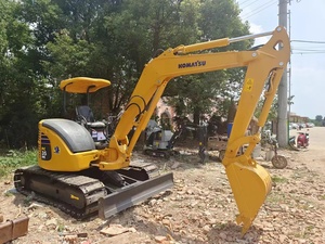 Vente flash : Mini-excavatrice sur chenilles Komatsu PC35 d'occasion pour la ferme et le jardin - Product Image 6