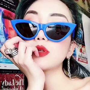 Vente en gros 2021 Lunettes de soleil pour femmes de haute qualité vintage rouge bleu UV400 Cat Eye - Product Image 1