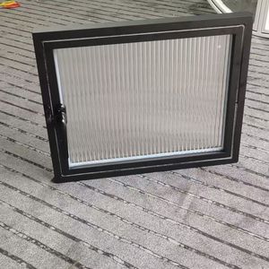 Fenêtre à battant en aluminium avec traitement anti-vieillissement et double vitrage pour bâtiments commerciaux de grande envergure - Product Image 2