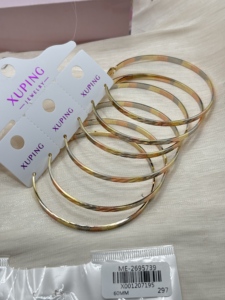 <span class=keywords><strong>Pendientes</strong></span> <span class=keywords><strong>de</strong></span> Aro Grandes y Exagerados <span class=keywords><strong>de</strong></span> XUPING Jewelry, Chapados <span class=keywords><strong>en</strong></span> <span class=keywords><strong>Oro</strong></span>, con Diseño Geométrico Circular, Minimalistas, Tricolor, Multicolor, para Mujer - Product Image 5