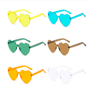 Gafas <span class=keywords><strong>de</strong></span> sol sin marco <span class=keywords><strong>de</strong></span> Color caramelo transparente en forma <span class=keywords><strong>de</strong></span> corazón favores <span class=keywords><strong>de</strong></span> fiesta para Navidad graduación Acción <span class=keywords><strong>de</strong></span> <span class=keywords><strong>Gracias</strong></span> - Product Image 2