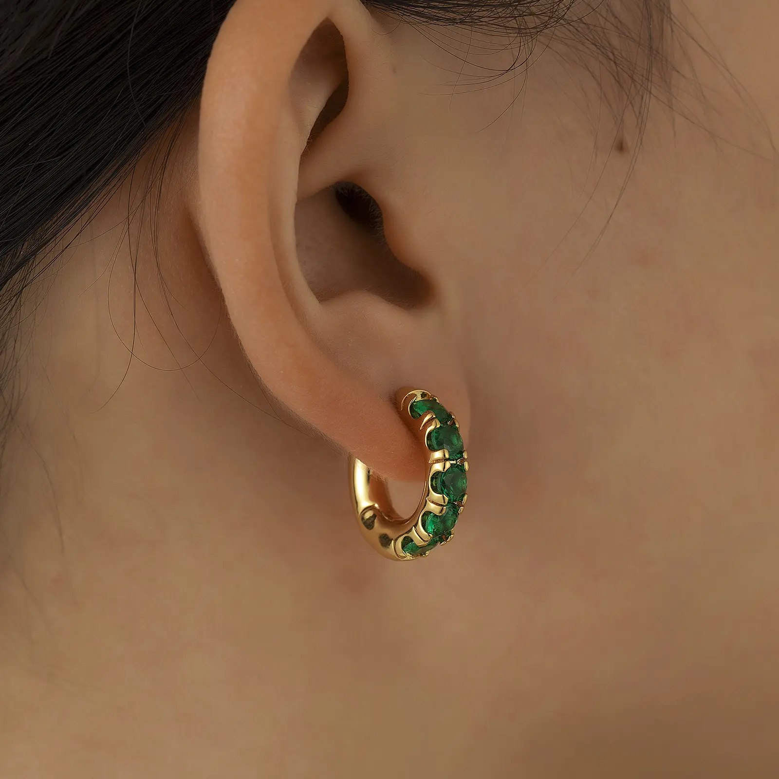 Minstone Custom Brass Colored Zircon Gold Plated Silver Plated Jewelry White Green Point Diamond Geometric Hoop Earrings