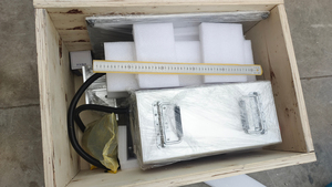 Machine de marquage et de découpe laser JPT Mopa 3D 100W 200W personnalisée par le fabricant, machine de découpe laser pour métal de 2 mm pour armes à feu et bijoux - Product Image 2