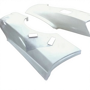 Guardabarros Trasero de Fibra de Vidrio de Alta Calidad Marca EPR para Nissan S15 Silvia VRT (1999-2003) con Fácil Instalación - Product Image 1