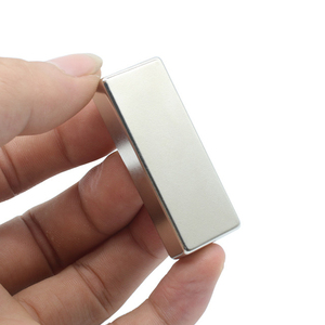 Magneti al Neodimio Rettangolari di Alta Qualità, Forte Magnetismo 20x10x3, Personalizzabili N35 N42 N45 N52 N55, Magneti in Terre Rare per Dropshipping - Product Image 2